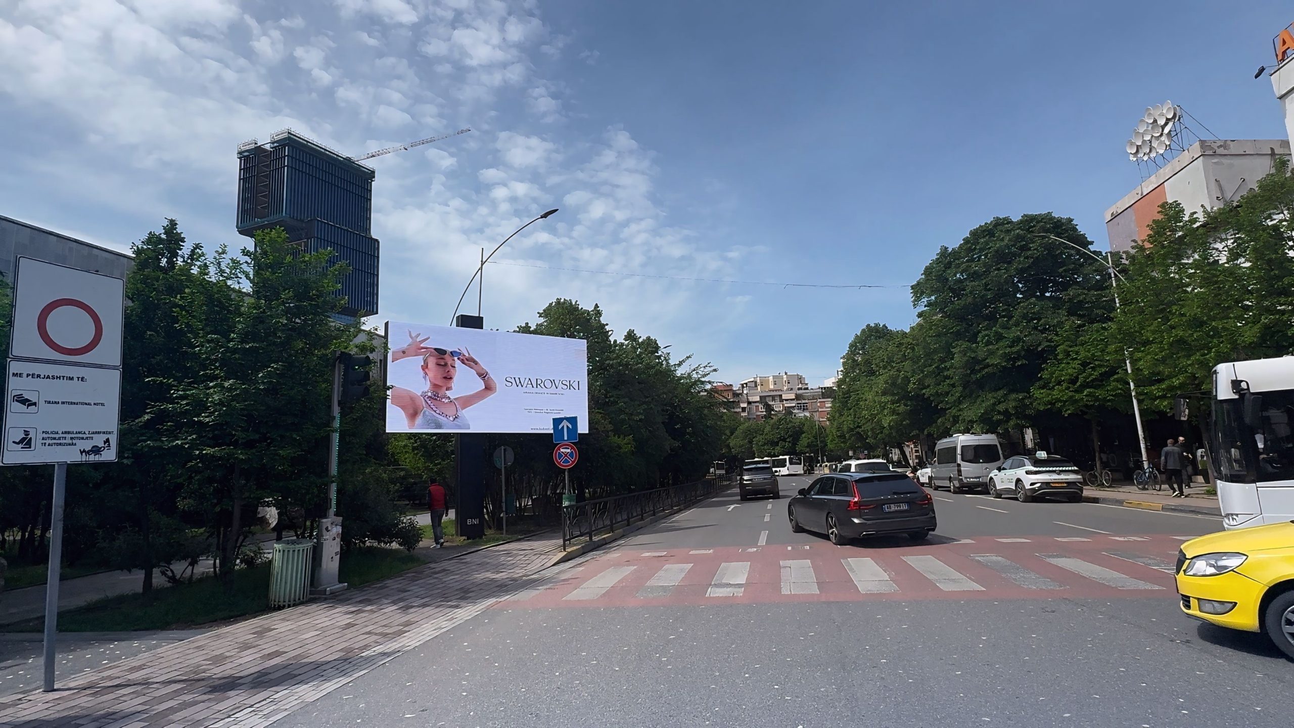 UFO – Blv. Zogu i Parë