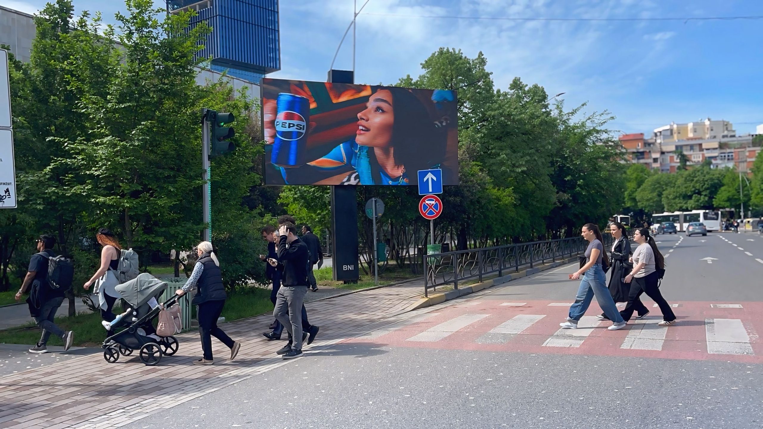 BNI Blv. Zogu i Parë UFO 5
